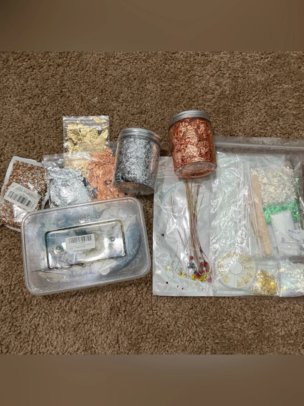 Metallic Gold Silver Leaf Flakes & Flowers Resin Glass & Charms DIY Crafting